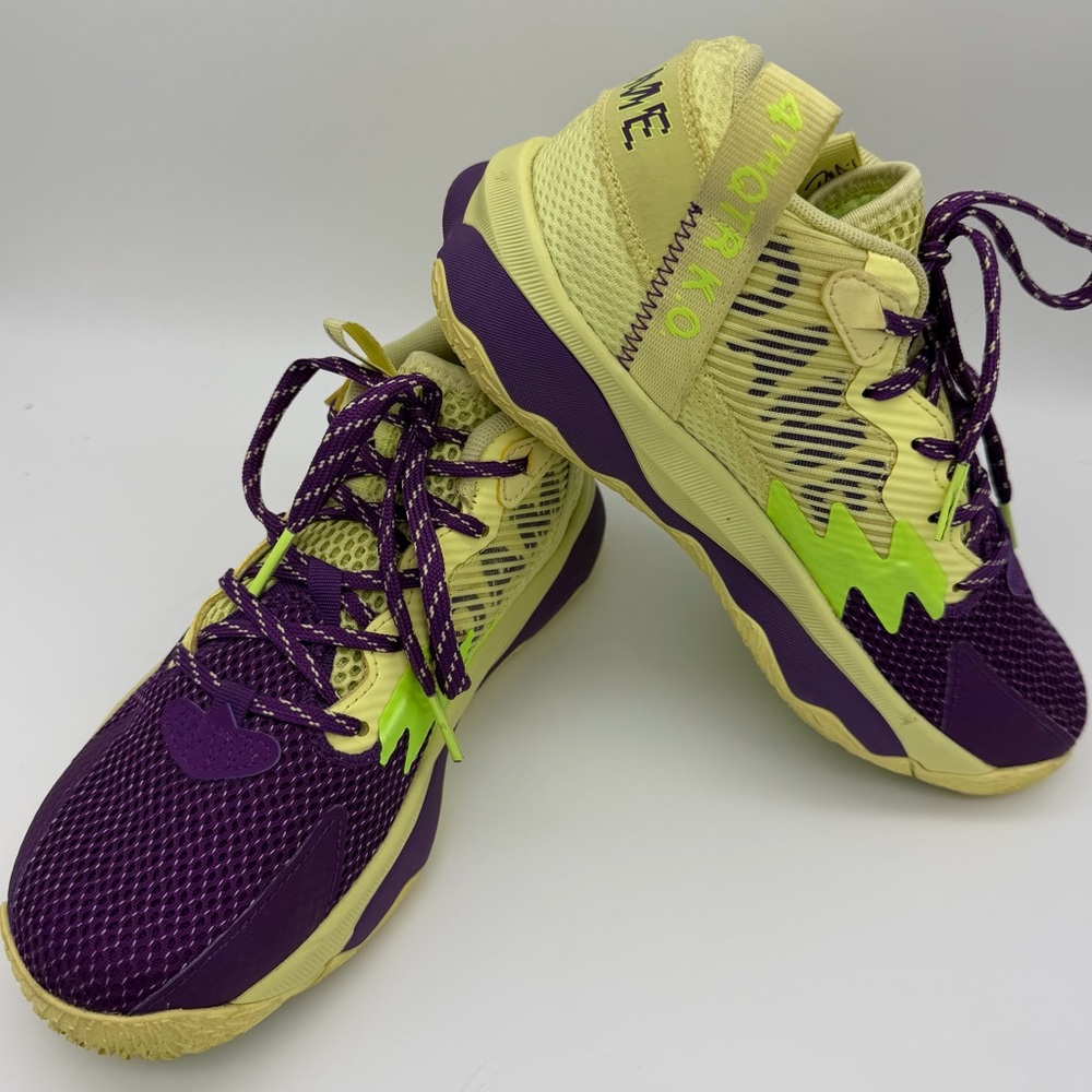 Adidas 4th Qtr K.O. Dame Basketball Shoes Youth Size 2